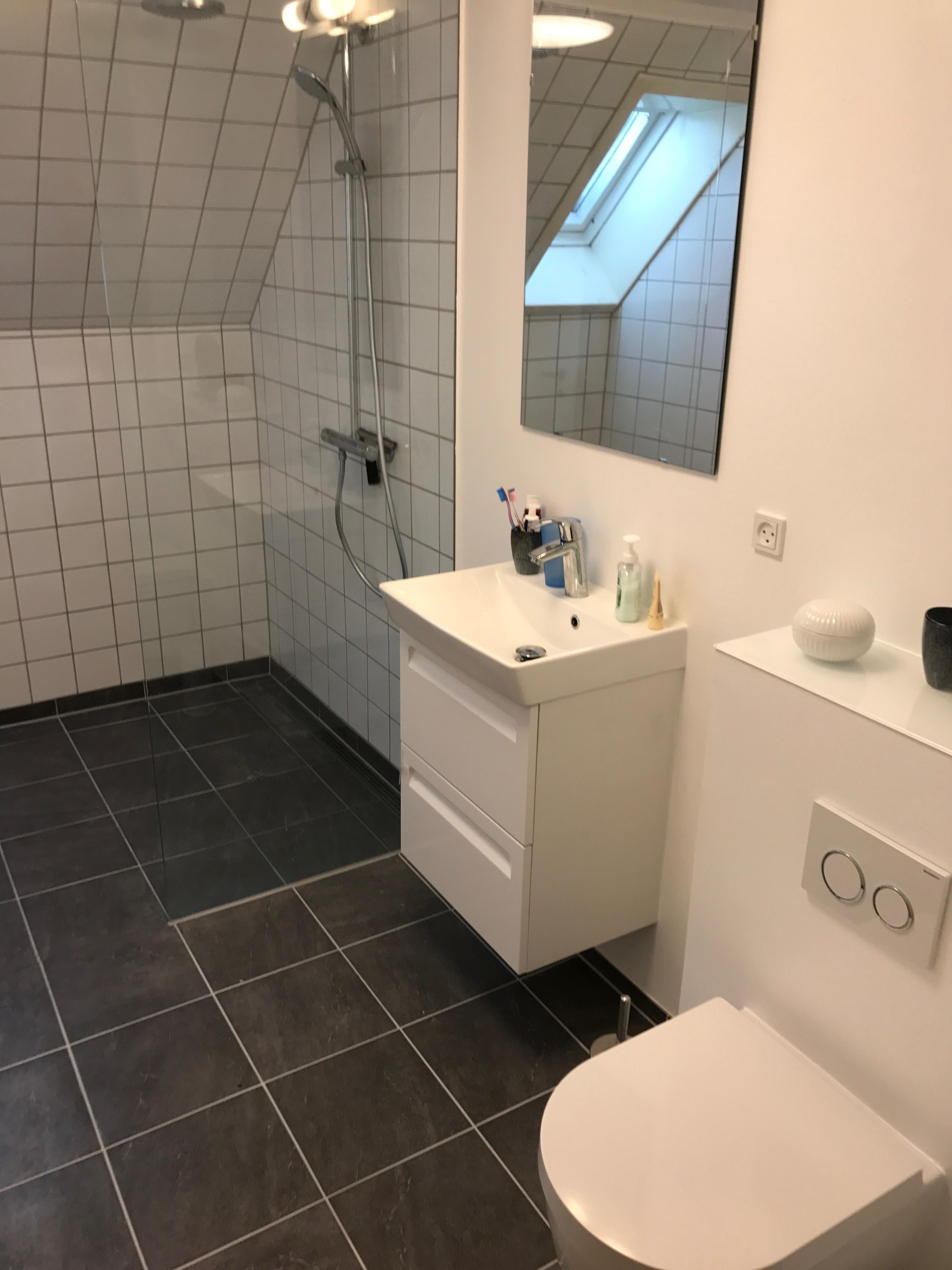 Find de bedste hÃ¥ndværkere med anmeld hÃ¥ndværkers portal Badeværelse 2m2