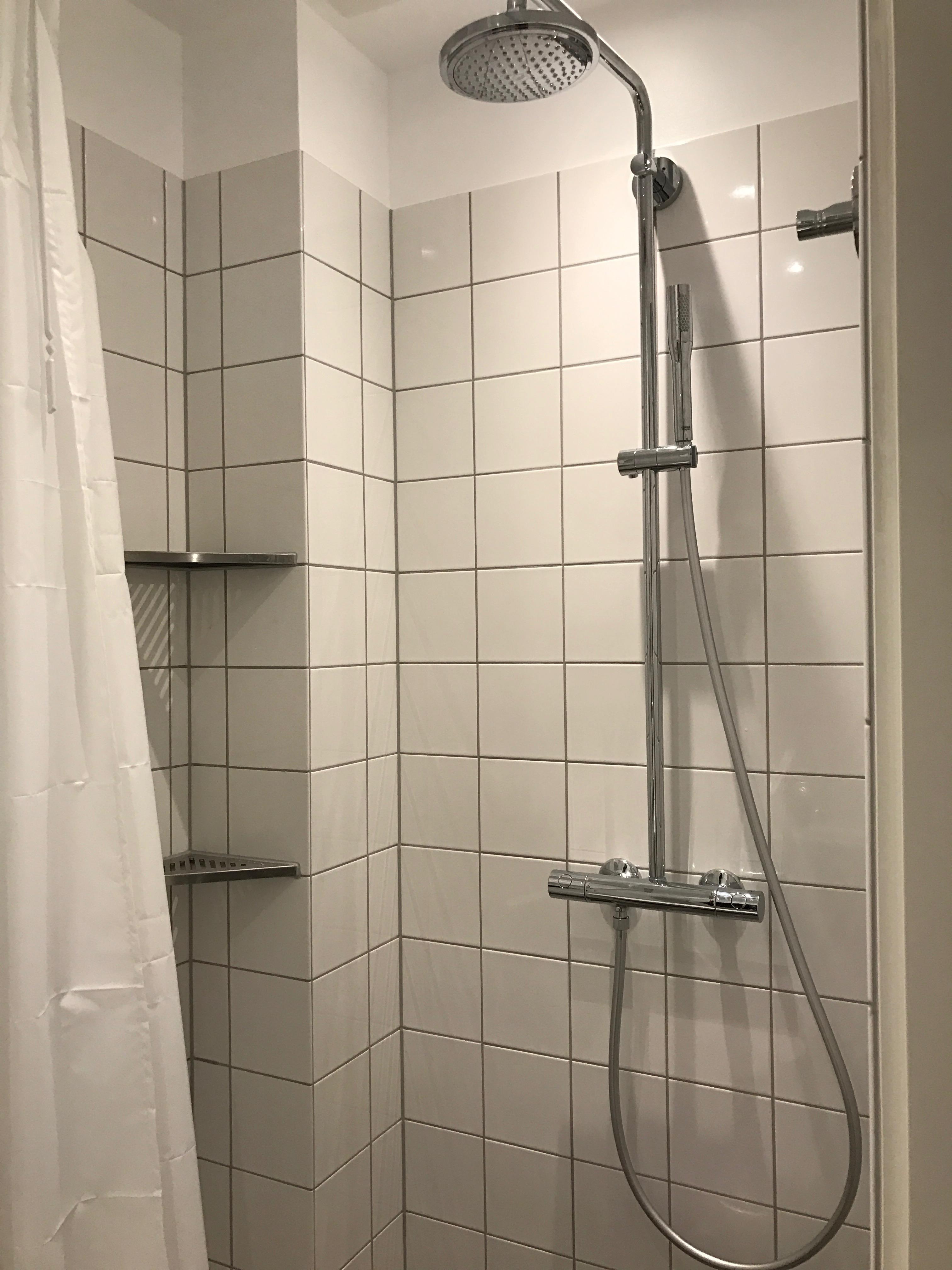 Find de bedste hÃ¥ndværkere med anmeld hÃ¥ndværkers portal Badeværelse 2m2